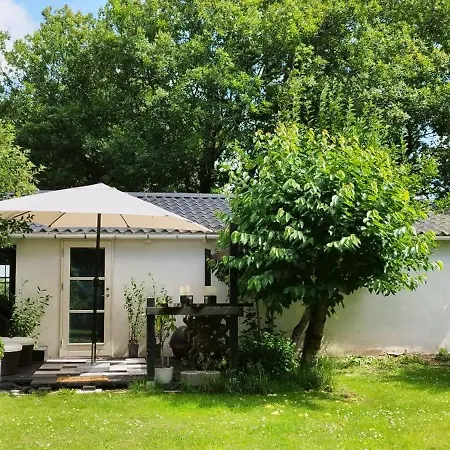 Сasa de vacaciones Forfatterhuset Pris For 2 Personer Inkl Morgenkomplet Og Adgang Til 6 Svommehaller Nørre Nebel