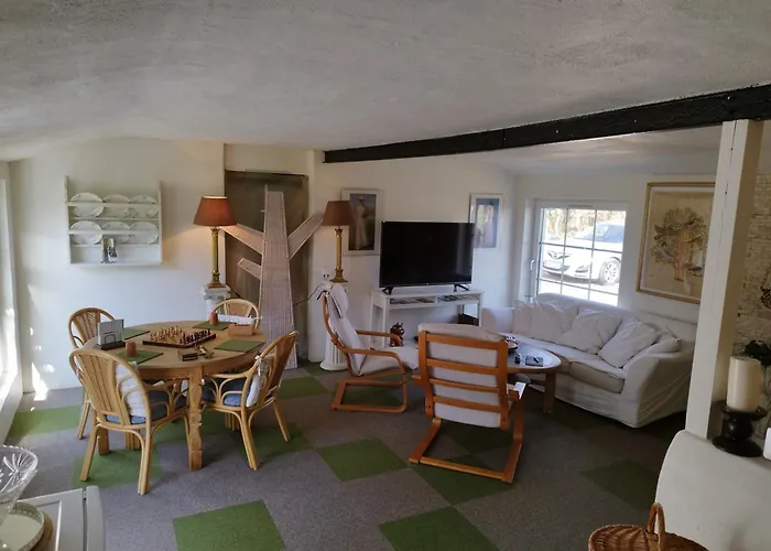 Сasa de vacaciones Forfatterhuset 2 Personer Inkl Morgenmad Og Adgang Til 6 Svommehaller Nørre Nebel