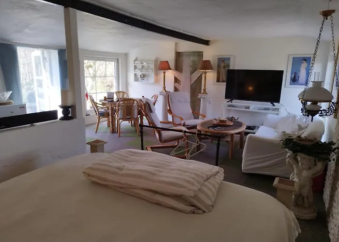 Сasa de vacaciones Forfatterhuset 2 Personer Inkl Morgenmad Og Adgang Til 6 Svommehaller