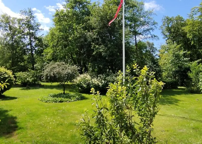 Сasa de vacaciones Forfatterhuset 2 Personer Inkl Morgenmad Og Adgang Til 6 Svommehaller *